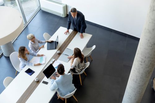 "Vedere oltre": nuove competenze manageriali per scenari complessi e mutevoli